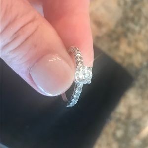 Platinum Ladies Diamond Engagement Ring